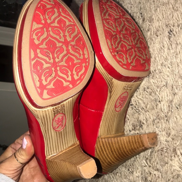 Sofft Red heels - Picture 4 of 5